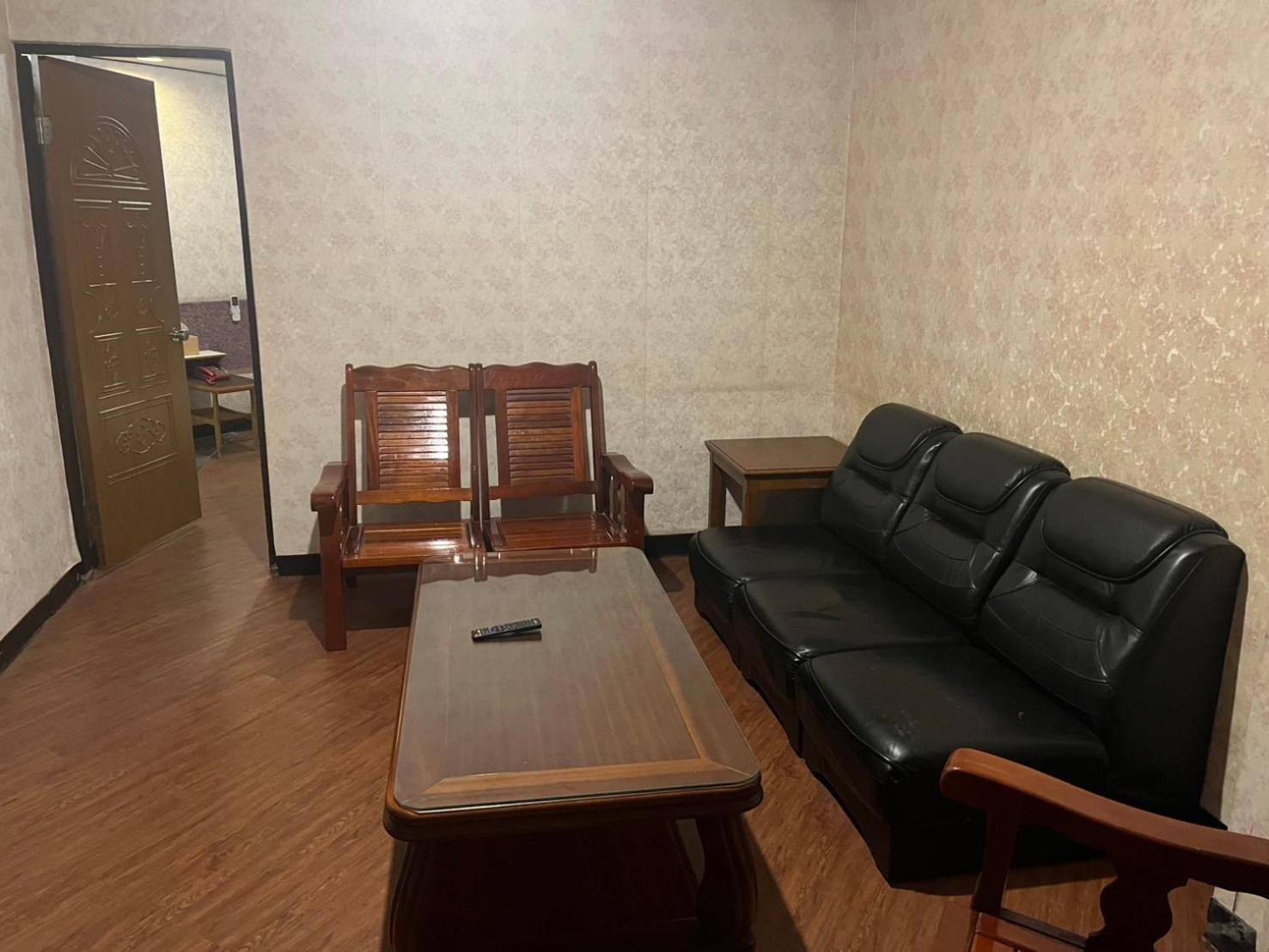 他里霧ta Li Woo Hotel Dounan Exterior foto
